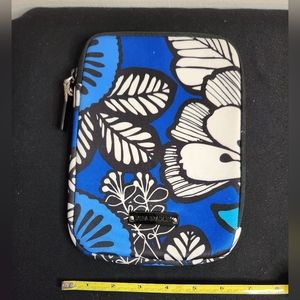 EUC Vera Bradley Tablet Case